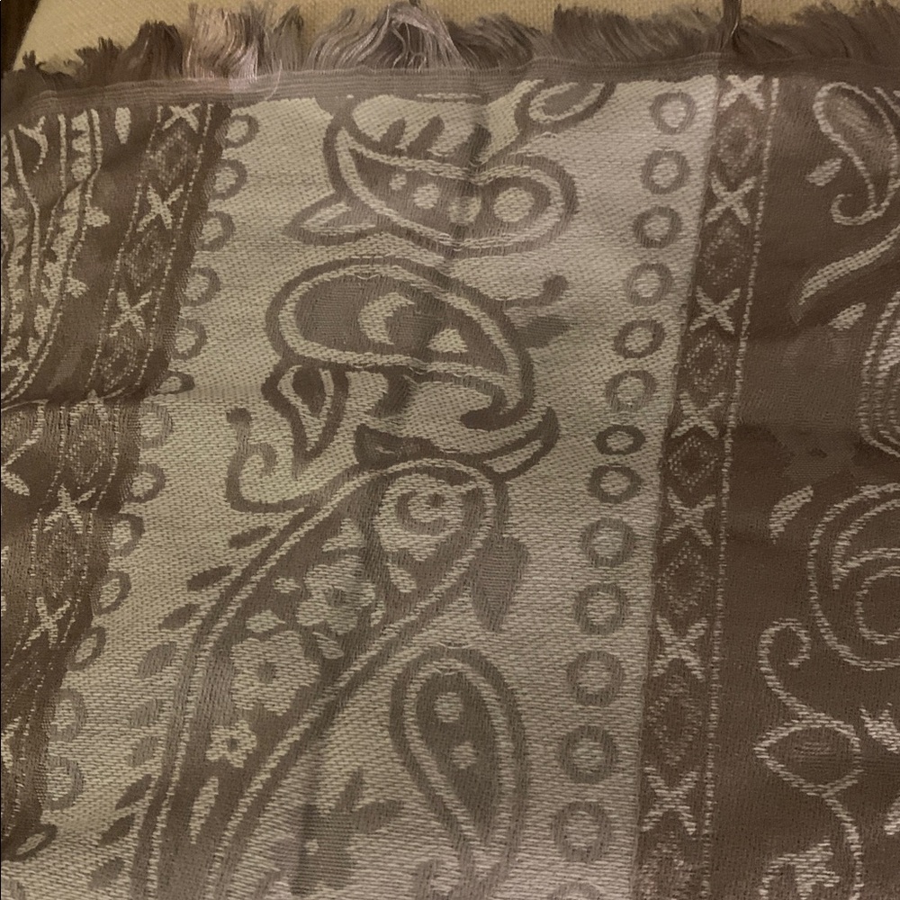 Scarf - Picture 4 of 8